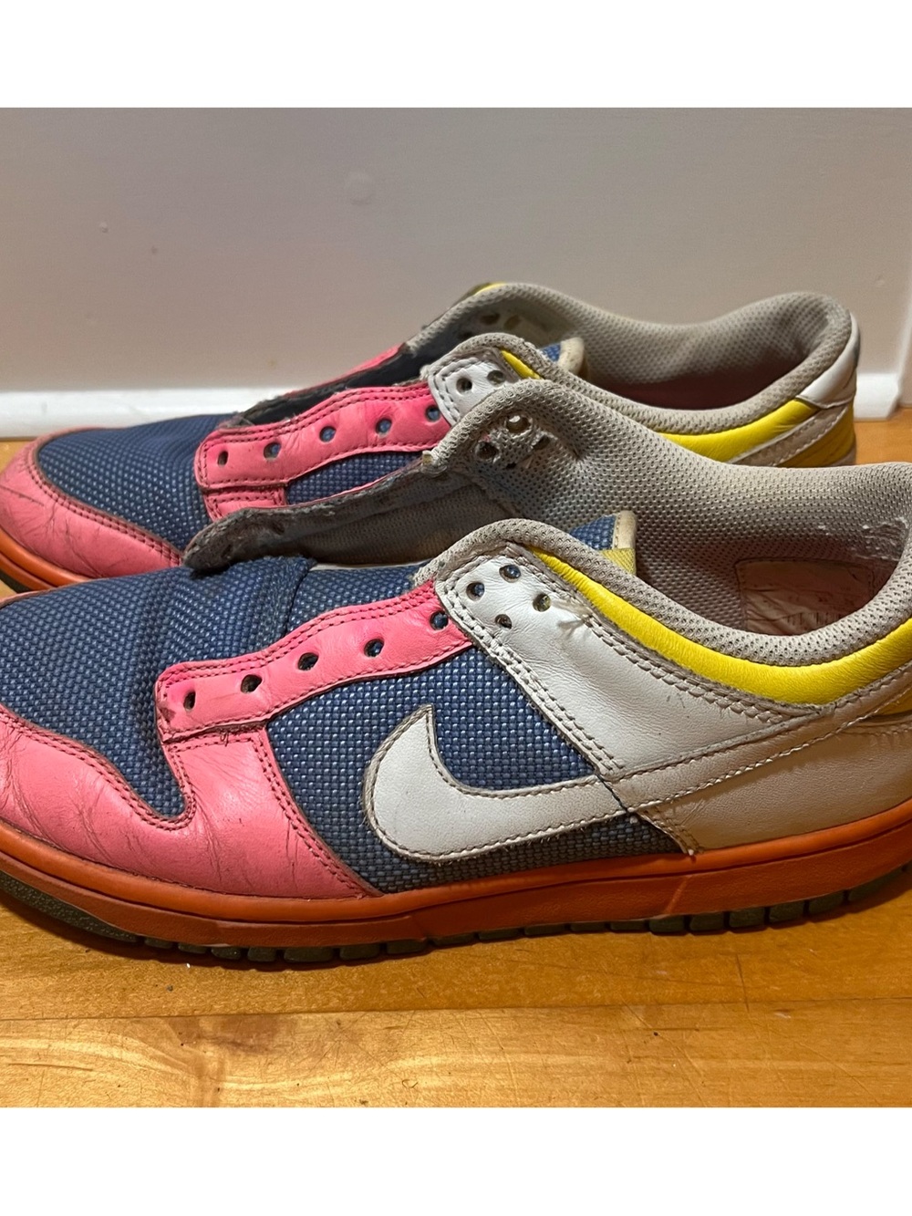 Nike Dunk Vintage 1990s Size Mens 6.5 Ladies 8.5